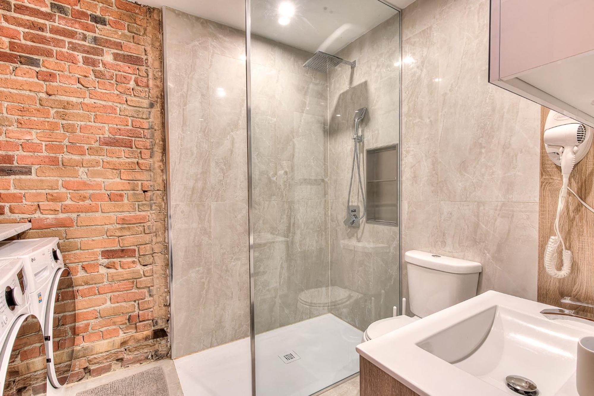 Apartment Spacious In The Plateau With Parking Montreal